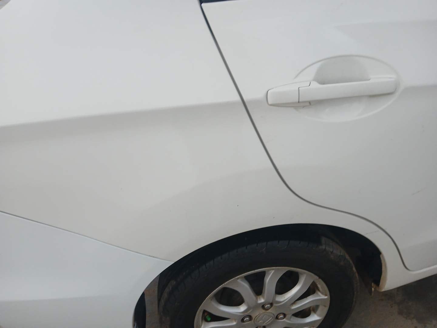 Used 2013 Honda Amaze 1.2 VX i-VTEC Petrol Manual dents MINOR SCRATCH