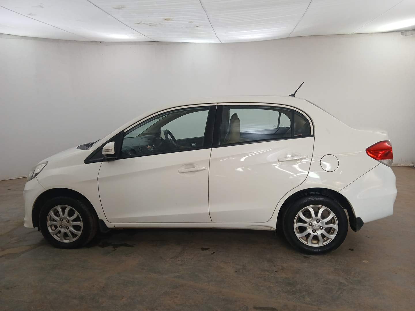 Used 2013 Honda Amaze 1.2 VX i-VTEC Petrol Manual exterior LEFT SIDE VIEW