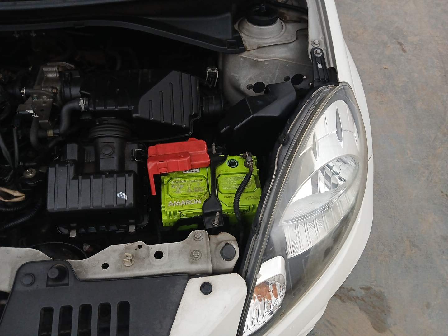Used 2013 Honda Amaze 1.2 VX i-VTEC Petrol Manual engine ENGINE LEFT SIDE VIEW