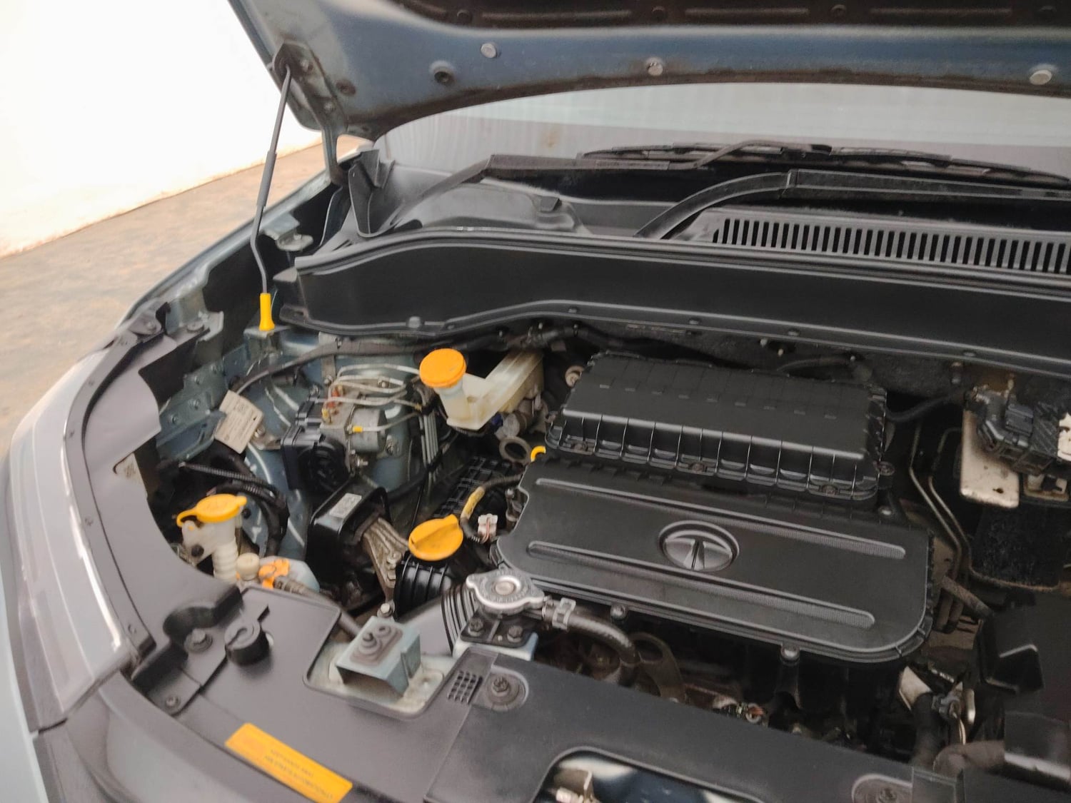Used 2022 Tata Punch Adventure MT Petrol Manual engine ENGINE RIGHT SIDE VIEW