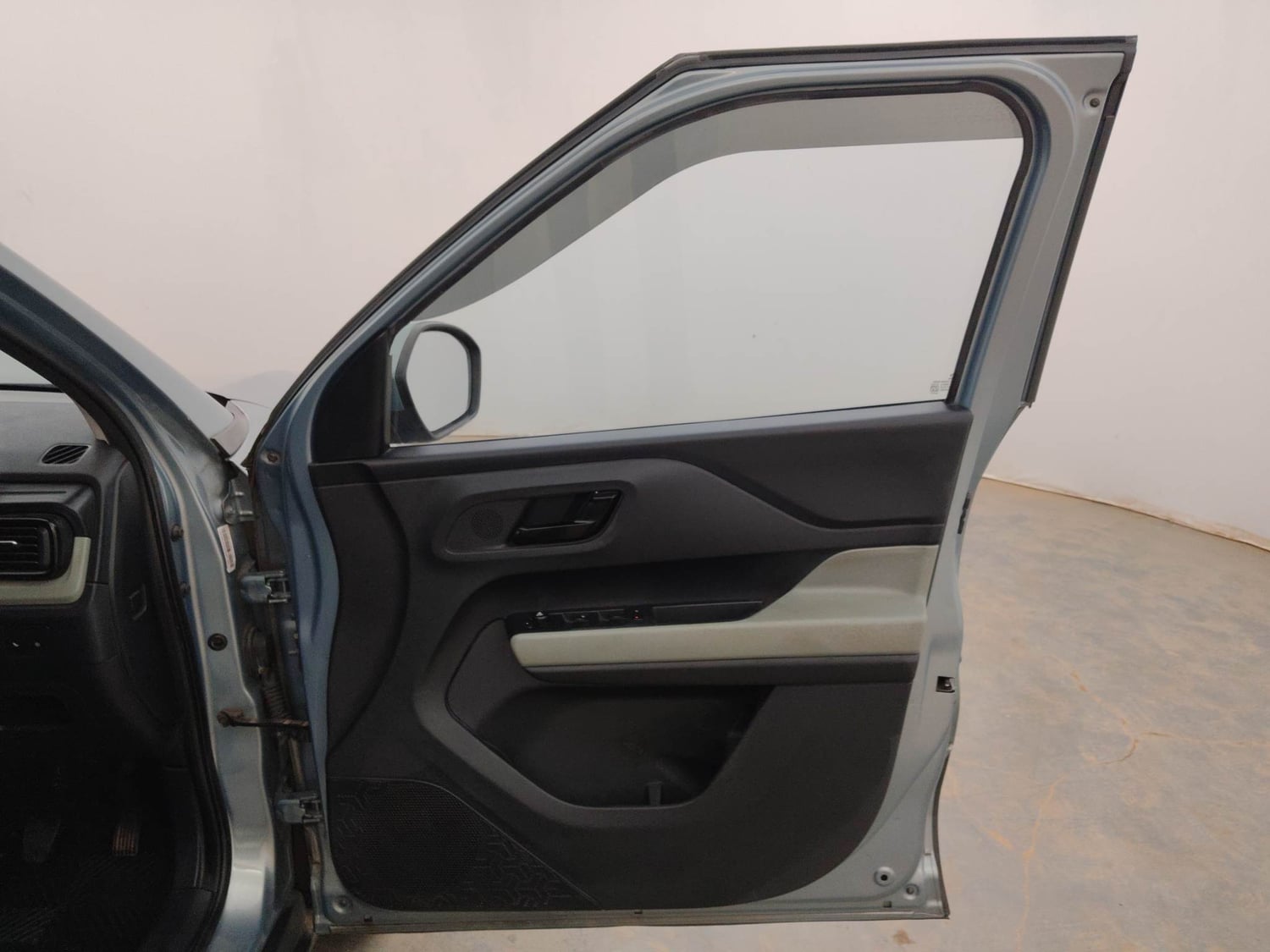 Used 2022 Tata Punch Adventure MT Petrol Manual interior RIGHT FRONT DOOR OPEN VIEW