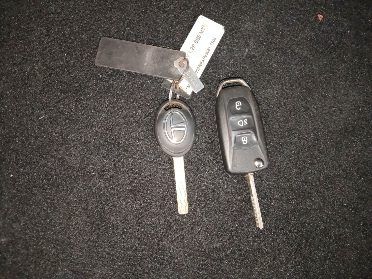 Used 2022 Tata Punch Adventure MT Petrol Manual extra CAR KEY VIEW