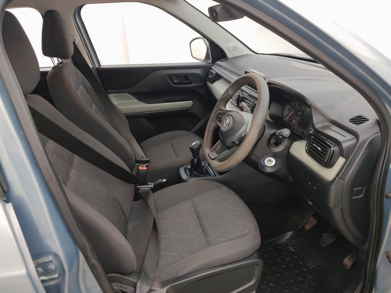 Used 2022 Tata Punch Adventure MT Petrol Manual interior RIGHT SIDE FRONT DOOR CABIN VIEW