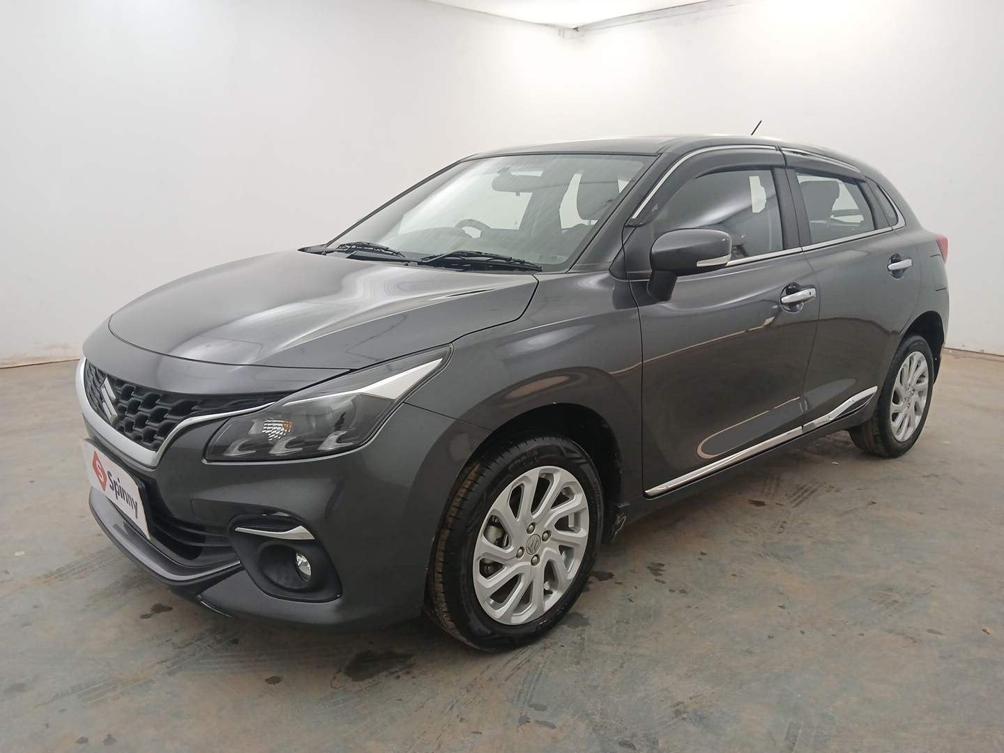 Used 2024 Maruti Suzuki Baleno Zeta AGS Petrol Automatic exterior LEFT FRONT CORNER VIEW