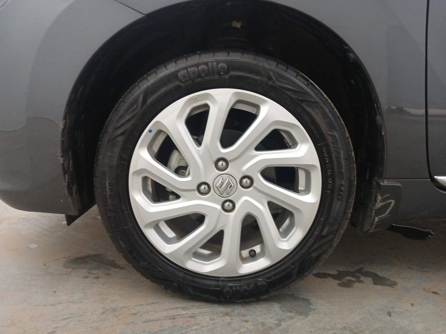 Used 2024 Maruti Suzuki Baleno Zeta AGS Petrol Automatic tyres LEFT FRONT TYRE RIM VIEW