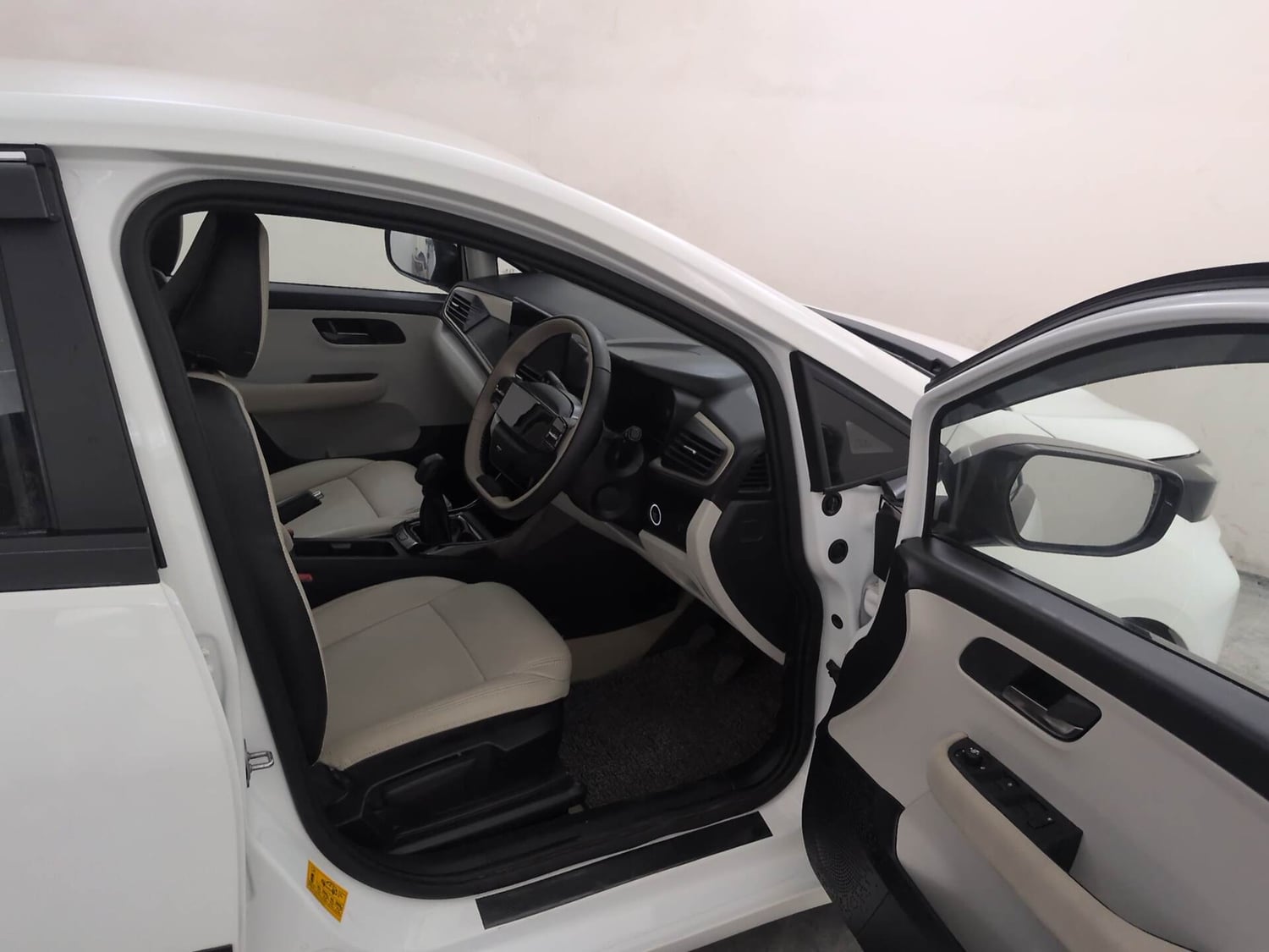 Used 2026 Tata Altroz Creative Petrol 5MT Petrol Manual interior RIGHT SIDE FRONT DOOR CABIN VIEW
