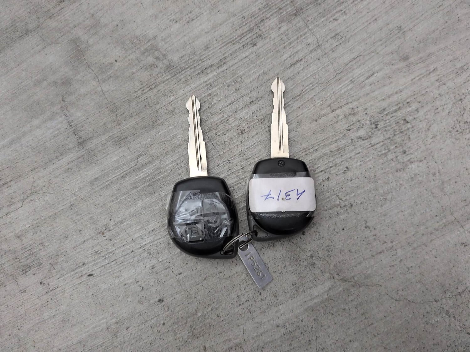 Used 2024 Maruti Suzuki Baleno Delta MT Petrol Manual extra CAR KEY VIEW