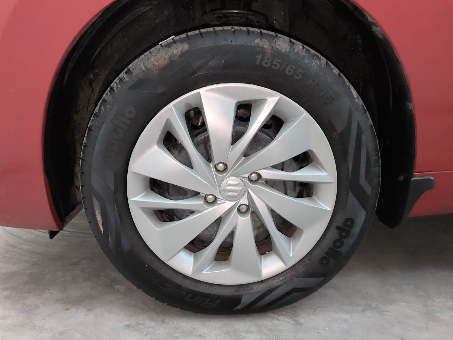 Used 2024 Maruti Suzuki Baleno Delta MT Petrol Manual tyres LEFT FRONT TYRE RIM VIEW