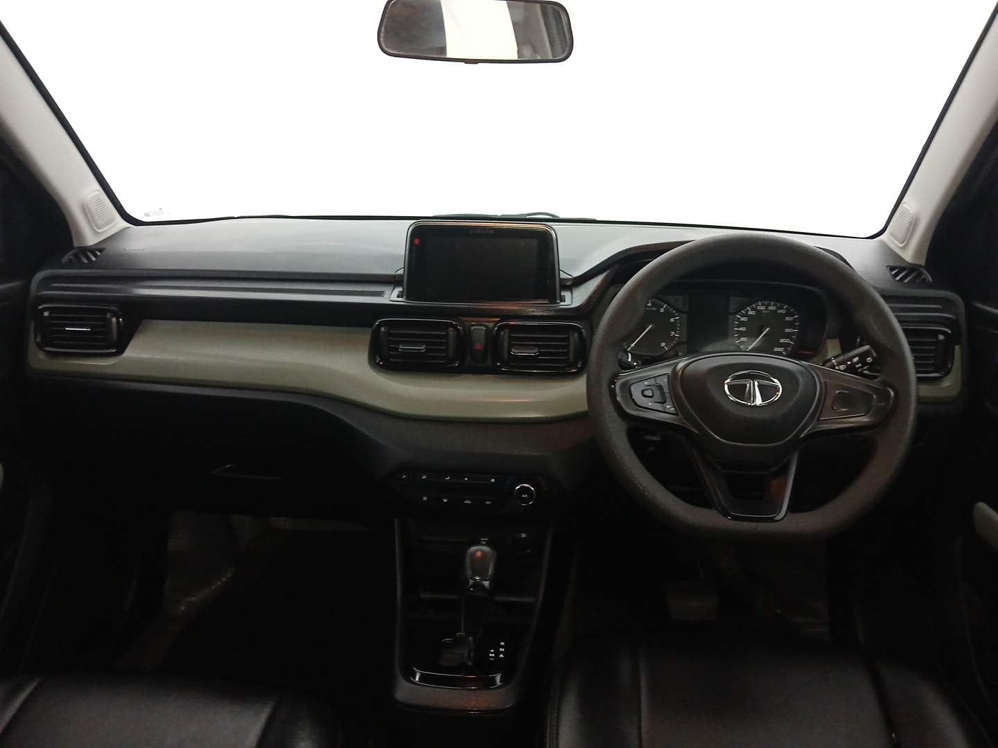 Used 2022 Tata Punch Adventure Rhythm Pack AMT Petrol Automatic interior DASHBOARD VIEW
