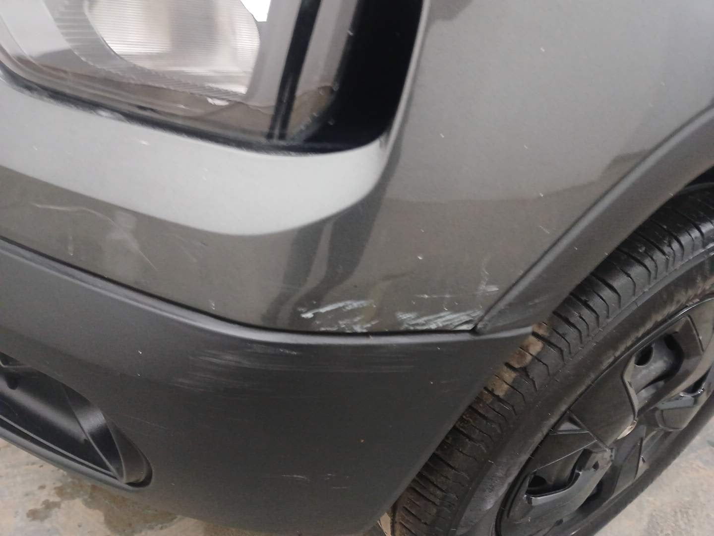 Used 2022 Tata Punch Adventure Rhythm Pack AMT Petrol Automatic dents MINOR SCRATCH