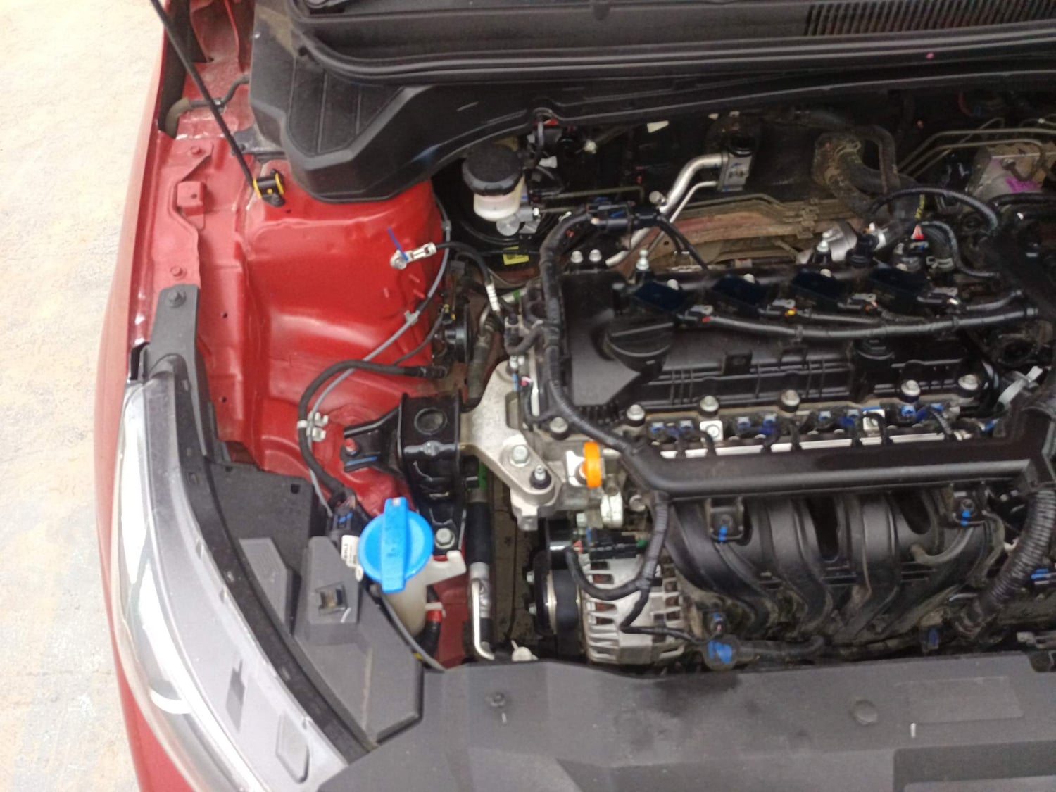 Used 2022 Hyundai i20 Asta (O) 1.2 IVT Petrol Automatic engine ENGINE RIGHT SIDE VIEW