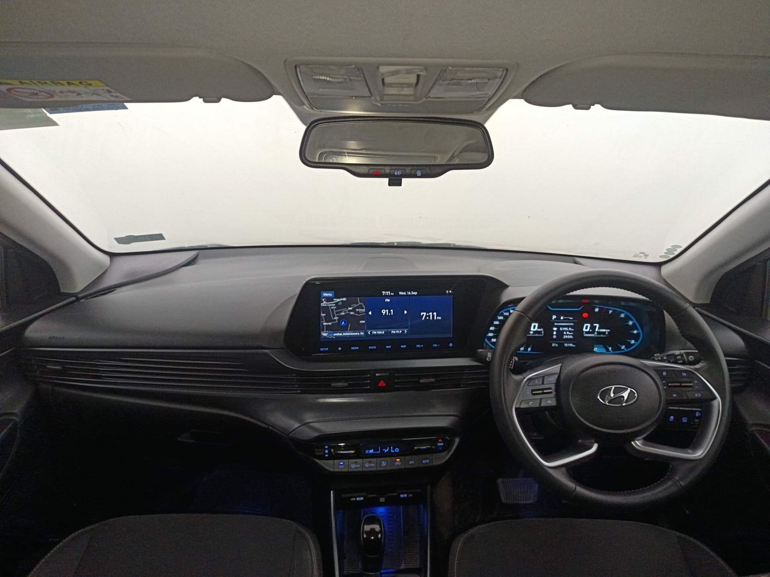 Used 2022 Hyundai i20 Asta (O) 1.2 IVT Petrol Automatic interior DASHBOARD VIEW