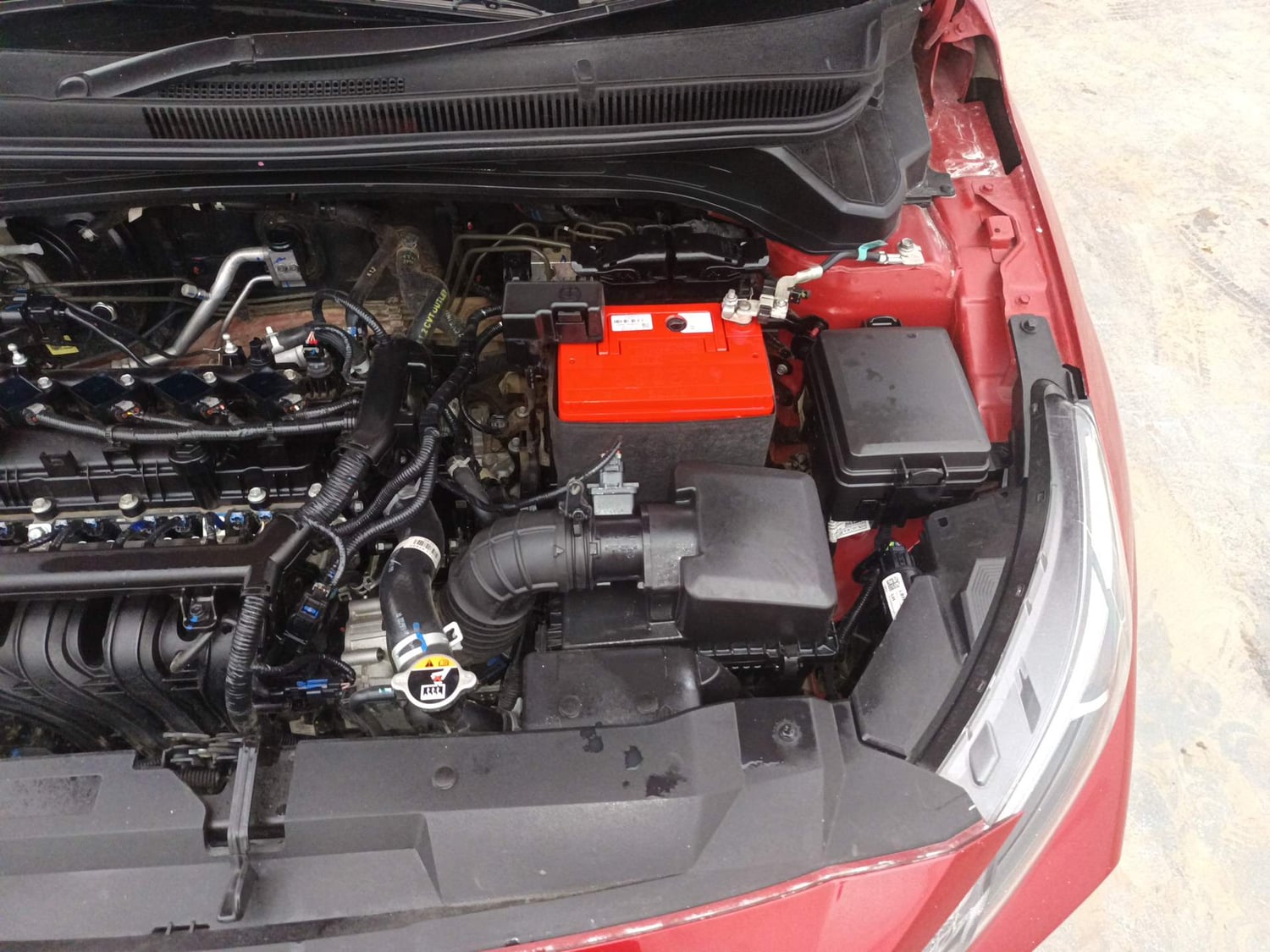 Used 2022 Hyundai i20 Asta (O) 1.2 IVT Petrol Automatic engine ENGINE LEFT SIDE VIEW