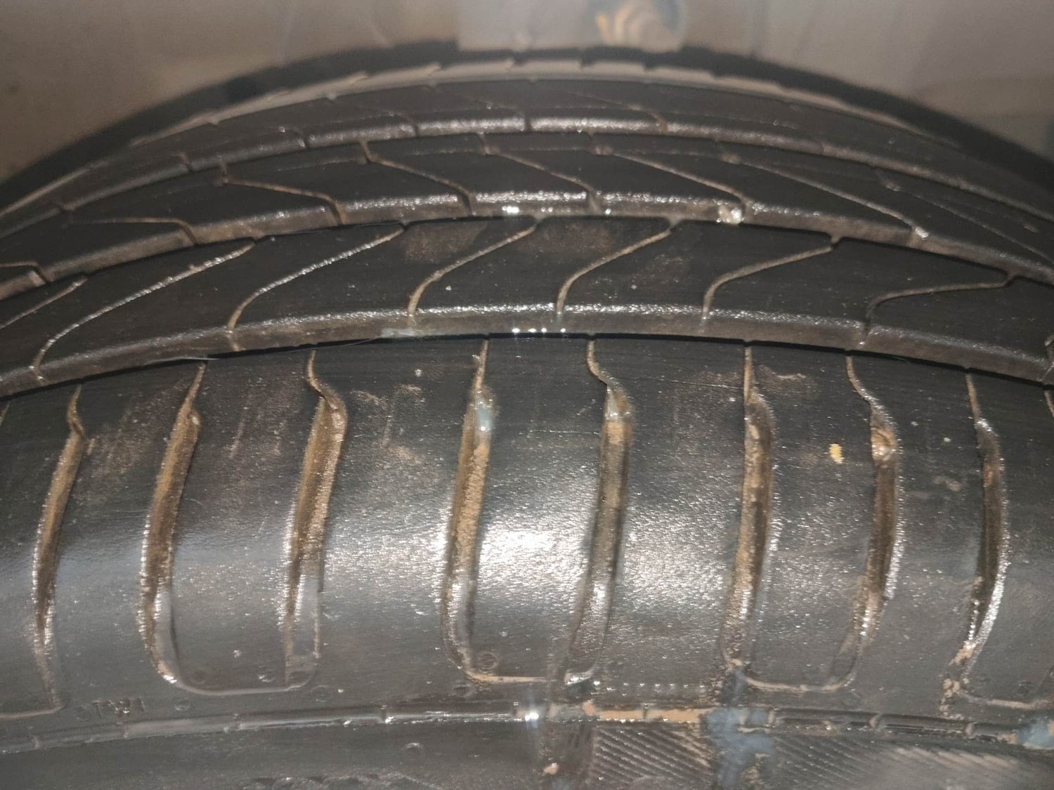 Used 2023 Honda City VX Petrol CVT Petrol Automatic tyres RIGHT FRONT TYRE TREAD VIEW