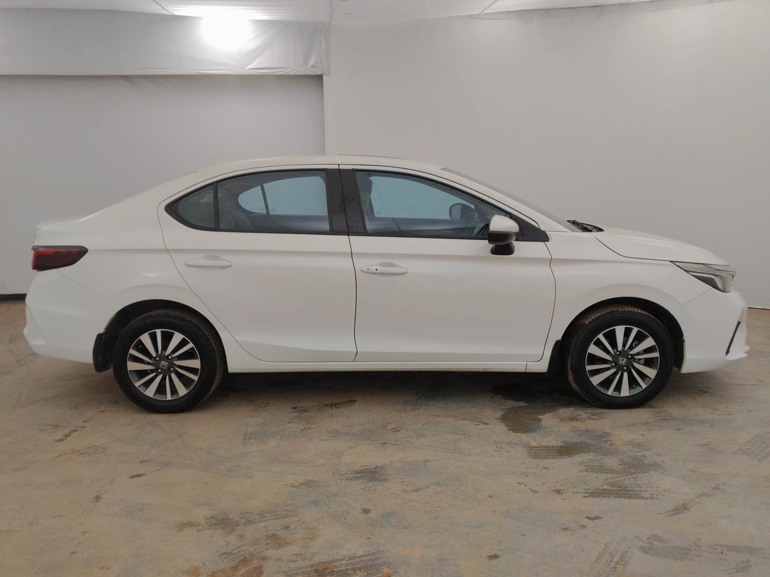 Used 2023 Honda City VX Petrol CVT Petrol Automatic exterior RIGHT SIDE VIEW