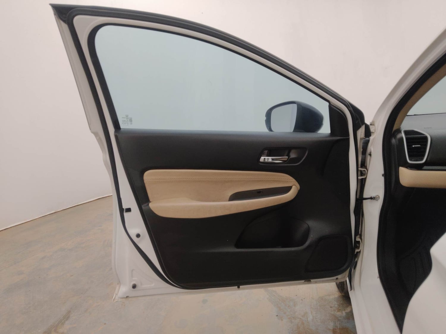 Used 2023 Honda City VX Petrol CVT Petrol Automatic interior LEFT FRONT DOOR OPEN VIEW