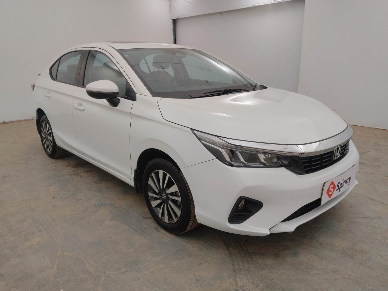Used 2023 Honda City VX Petrol CVT Petrol Automatic exterior RIGHT FRONT CORNER VIEW