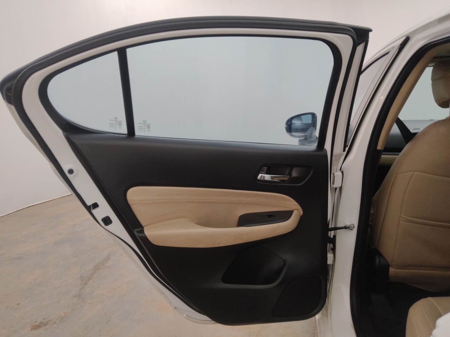 Used 2023 Honda City VX Petrol CVT Petrol Automatic interior LEFT REAR DOOR OPEN VIEW