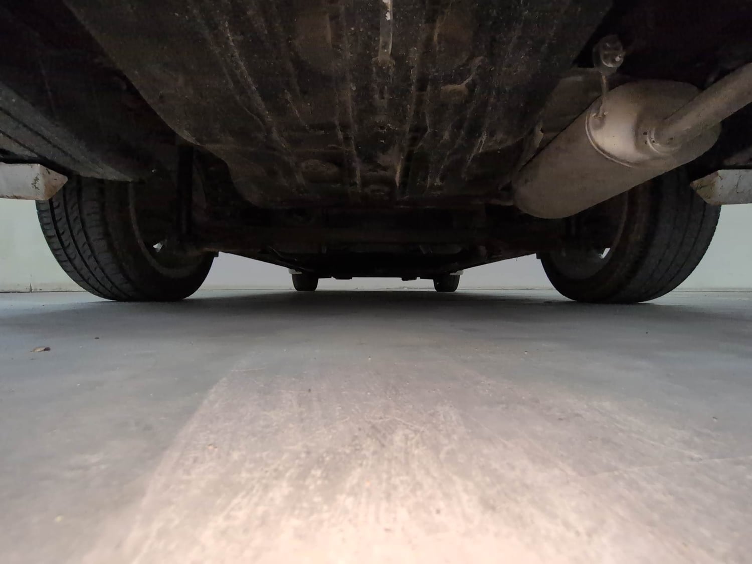 Used 2018 Honda City ZX CVT Petrol Petrol Automatic extra REAR UNDERBODY VIEW (TAKEN FROM REAR)