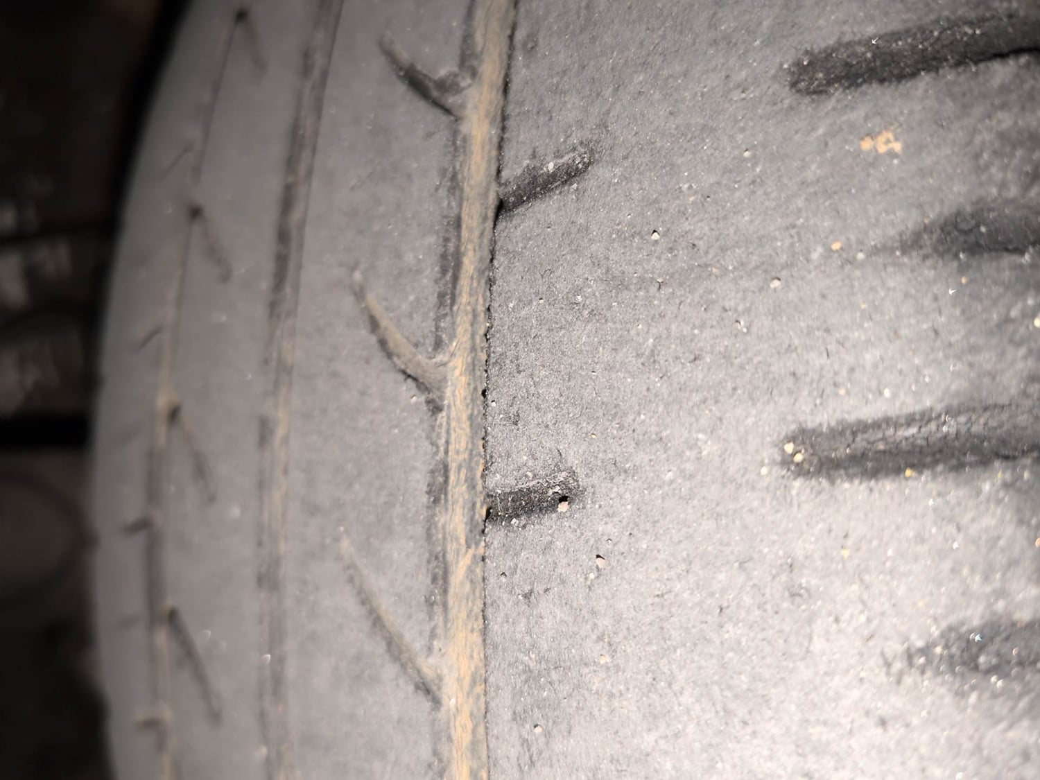 Used 2018 Honda City ZX CVT Petrol Petrol Automatic tyres LEFT FRONT TYRE TREAD VIEW
