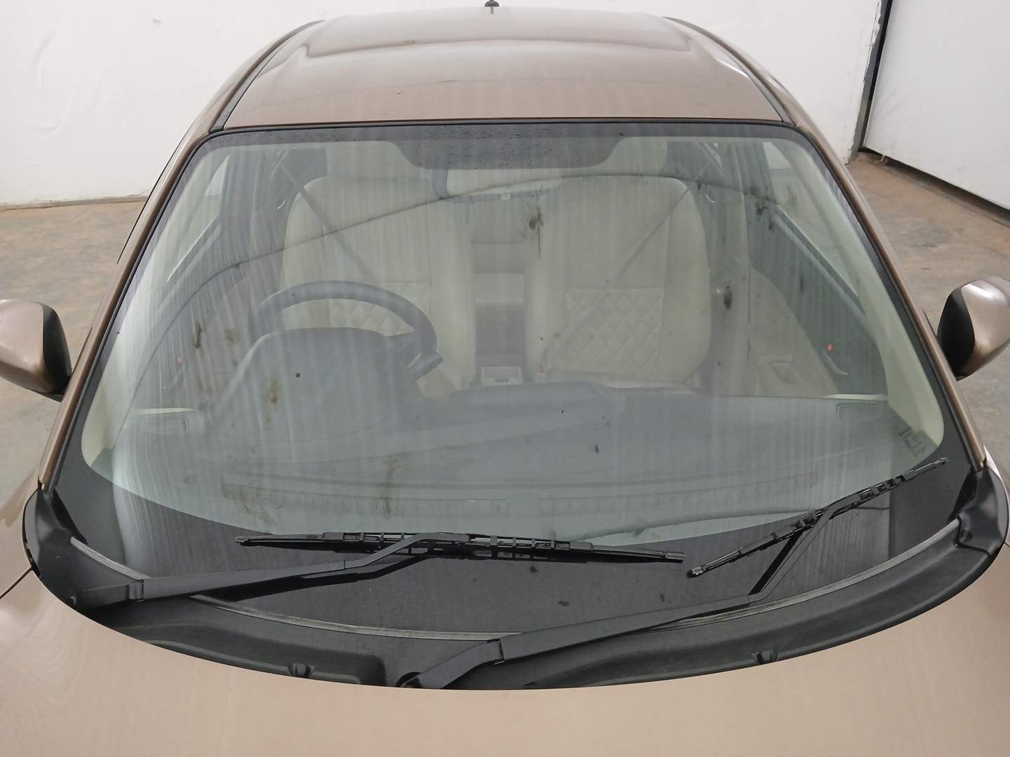 Used 2017 Maruti Suzuki Dzire VXi Petrol Manual exterior FRONT WINDSHIELD VIEW