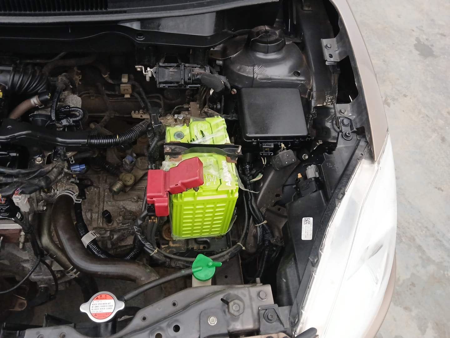 Used 2017 Maruti Suzuki Dzire VXi Petrol Manual engine ENGINE LEFT SIDE VIEW