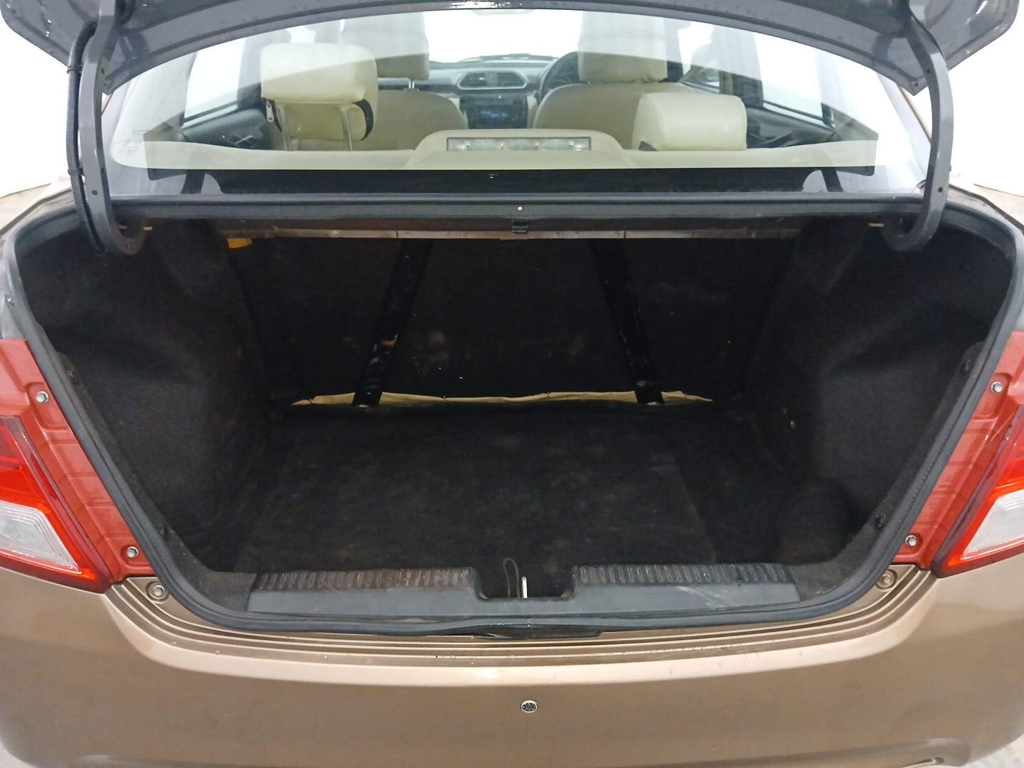 Used 2017 Maruti Suzuki Dzire VXi Petrol Manual interior DICKY INSIDE VIEW
