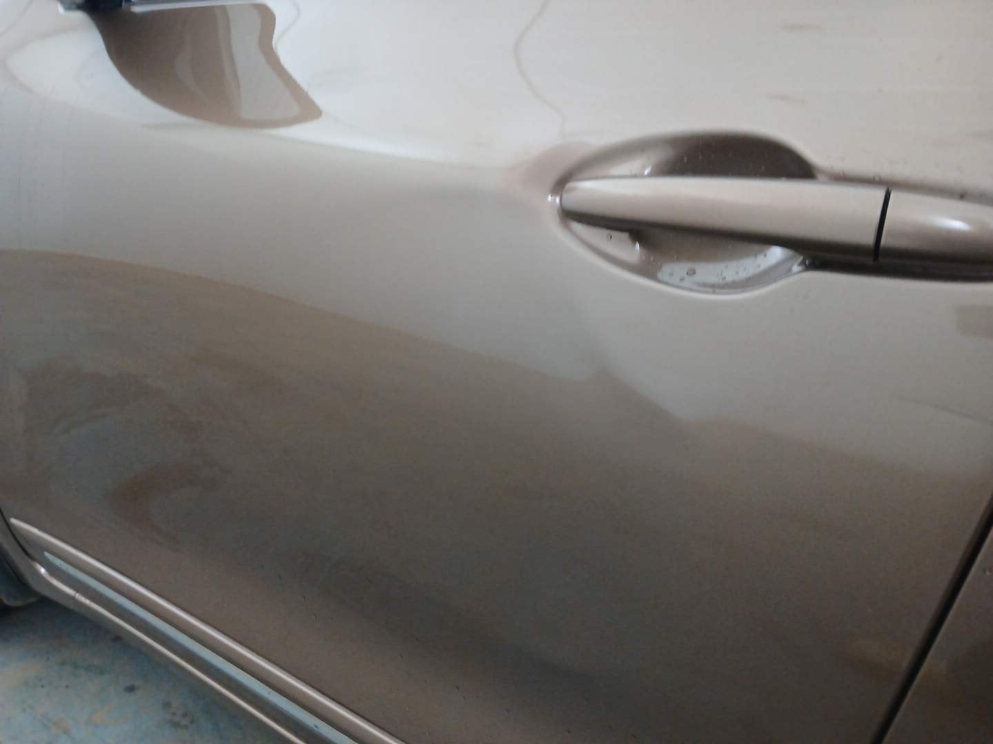 Used 2017 Maruti Suzuki Dzire VXi Petrol Manual dents MINOR DENT