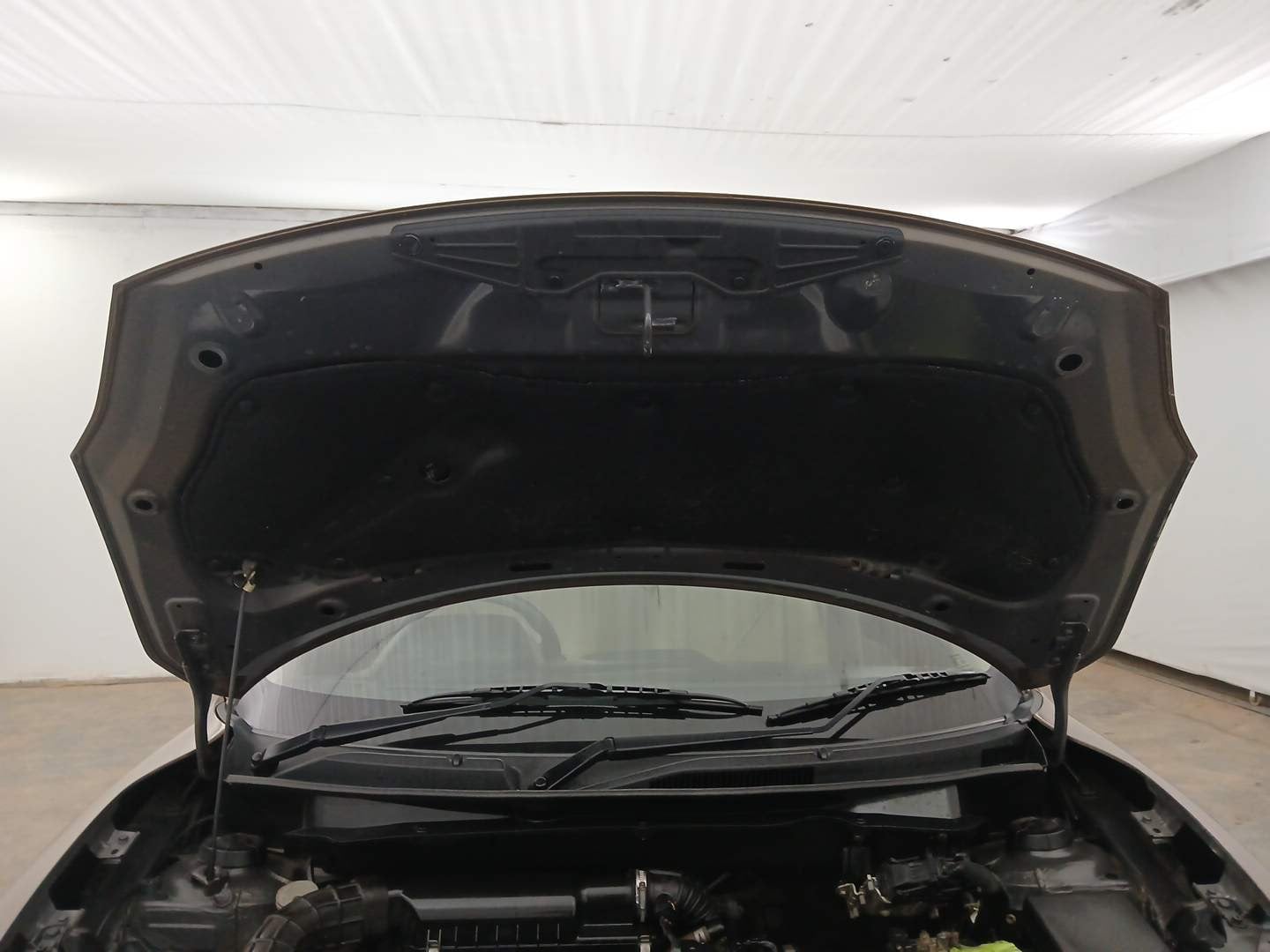 Used 2017 Maruti Suzuki Dzire VXi Petrol Manual engine ENGINE & BONNET OPEN FRONT VIEW