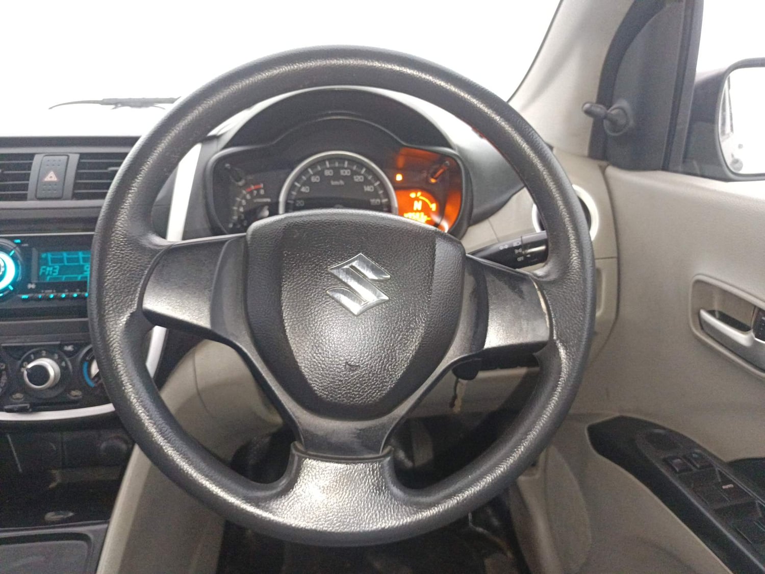 Used 2014 Maruti Suzuki Celerio VXi AMT Petrol Automatic interior STEERING VIEW