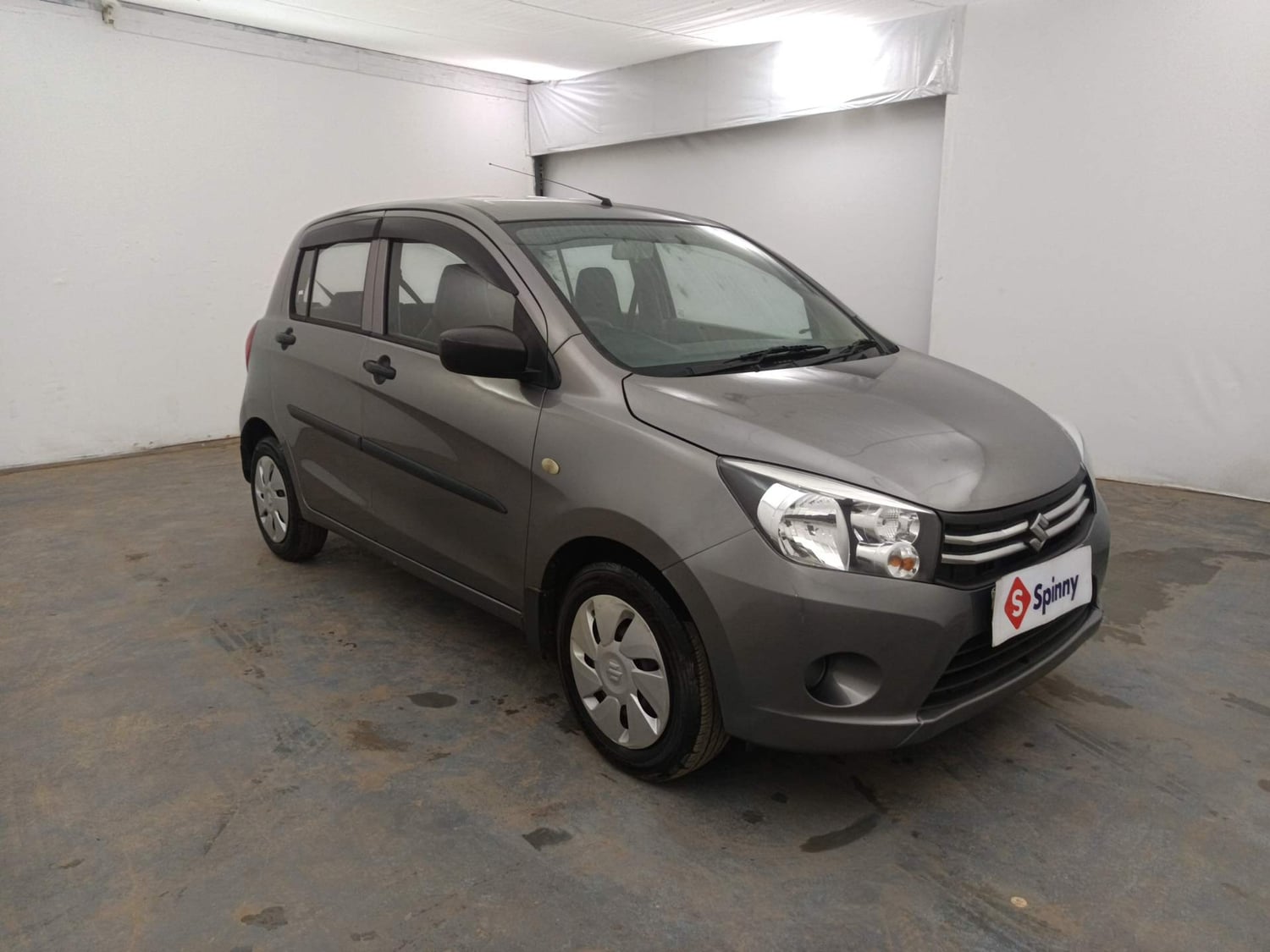 Used 2014 Maruti Suzuki Celerio VXi AMT Petrol Automatic exterior RIGHT FRONT CORNER VIEW