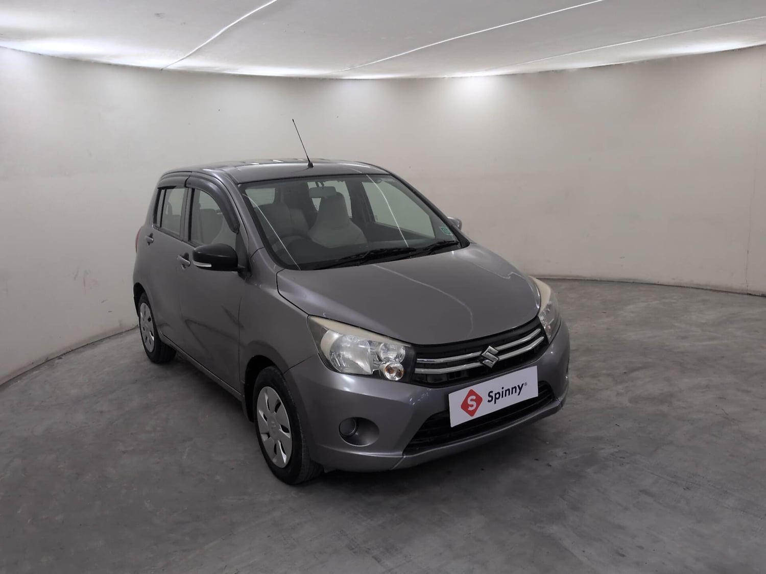 Used 2016 Maruti Suzuki Celerio ZXi AMT Petrol Automatic exterior RIGHT FRONT CORNER VIEW