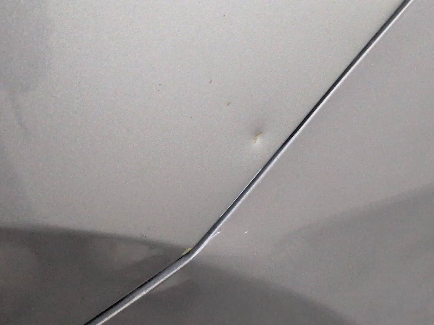 Used 2016 Maruti Suzuki Celerio ZXi AMT Petrol Automatic dents MINOR DENT