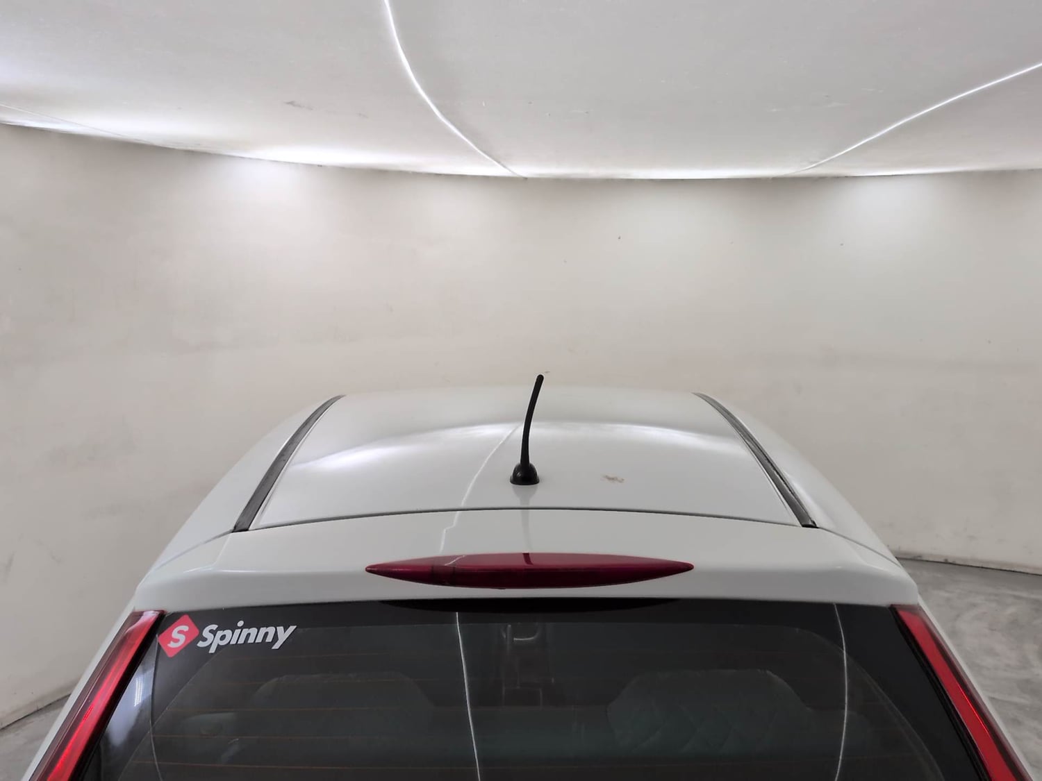 Used 2015 Honda Jazz V AT Petrol Petrol Automatic exterior EXTERIOR ROOF VIEW