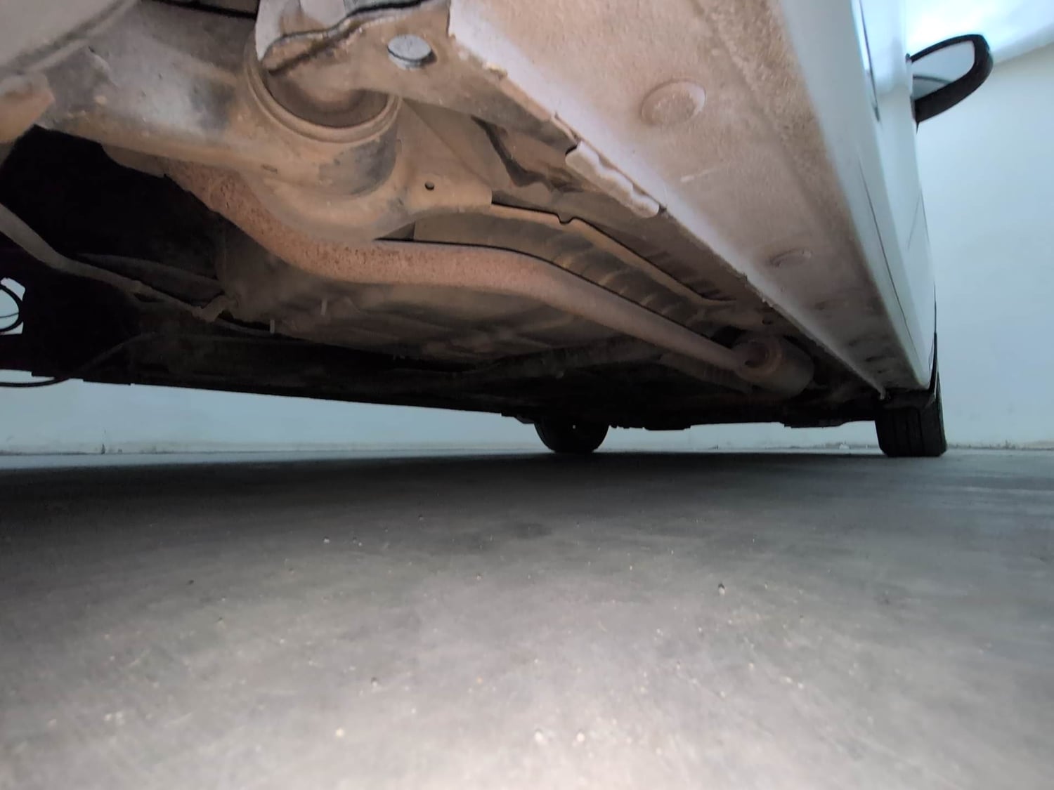 Used 2015 Honda Jazz V AT Petrol Petrol Automatic extra REAR RIGHT UNDERBODY VIEW