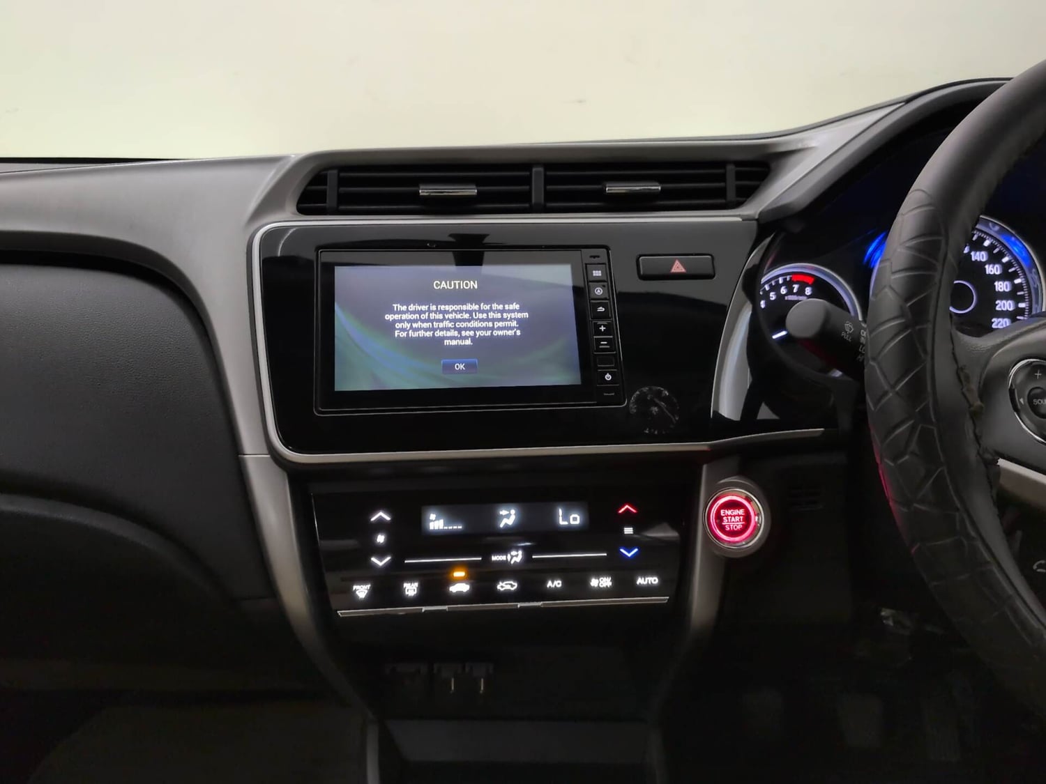 Used 2022 Honda City 4th Generation V Petrol Petrol Manual interior MUSIC SYSTEM & AC CONTROL VIEW