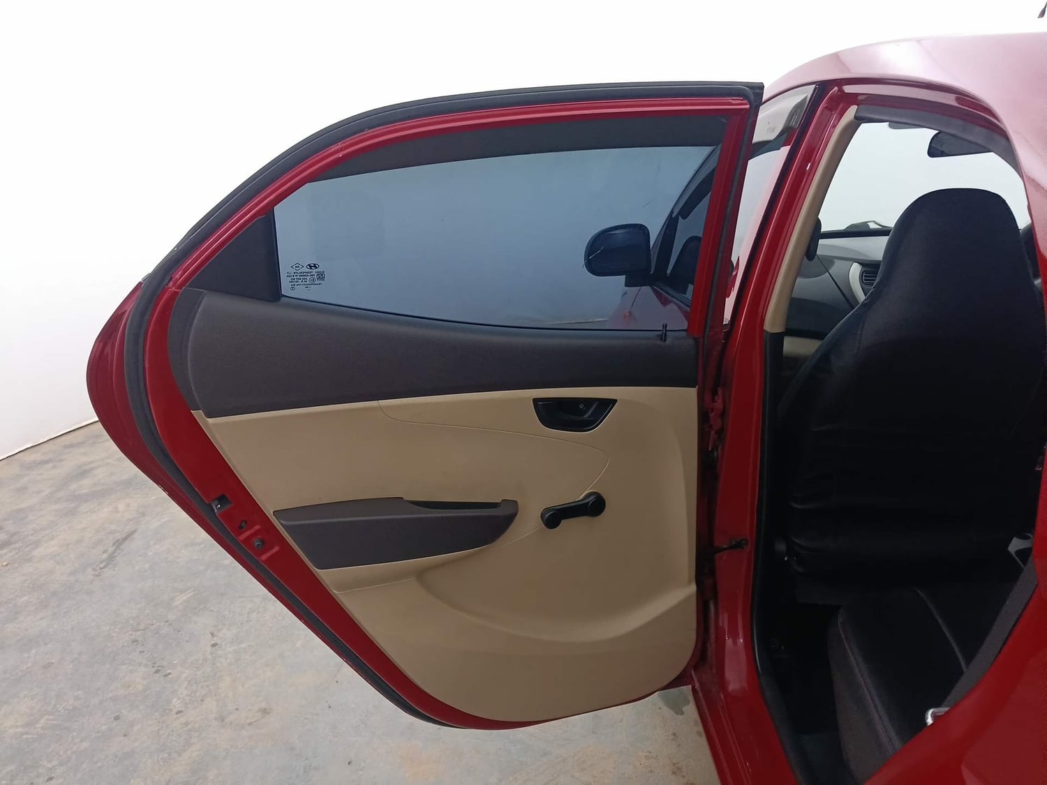 Used 2015 Hyundai Eon Magna + Petrol Manual interior LEFT REAR DOOR OPEN VIEW