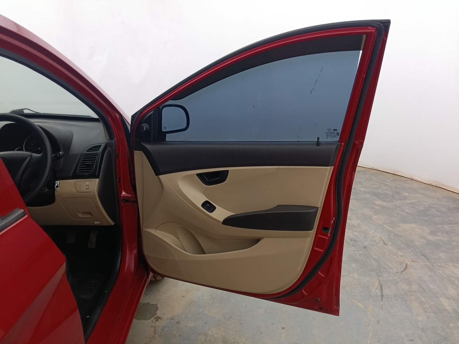 Used 2015 Hyundai Eon Magna + Petrol Manual interior RIGHT FRONT DOOR OPEN VIEW