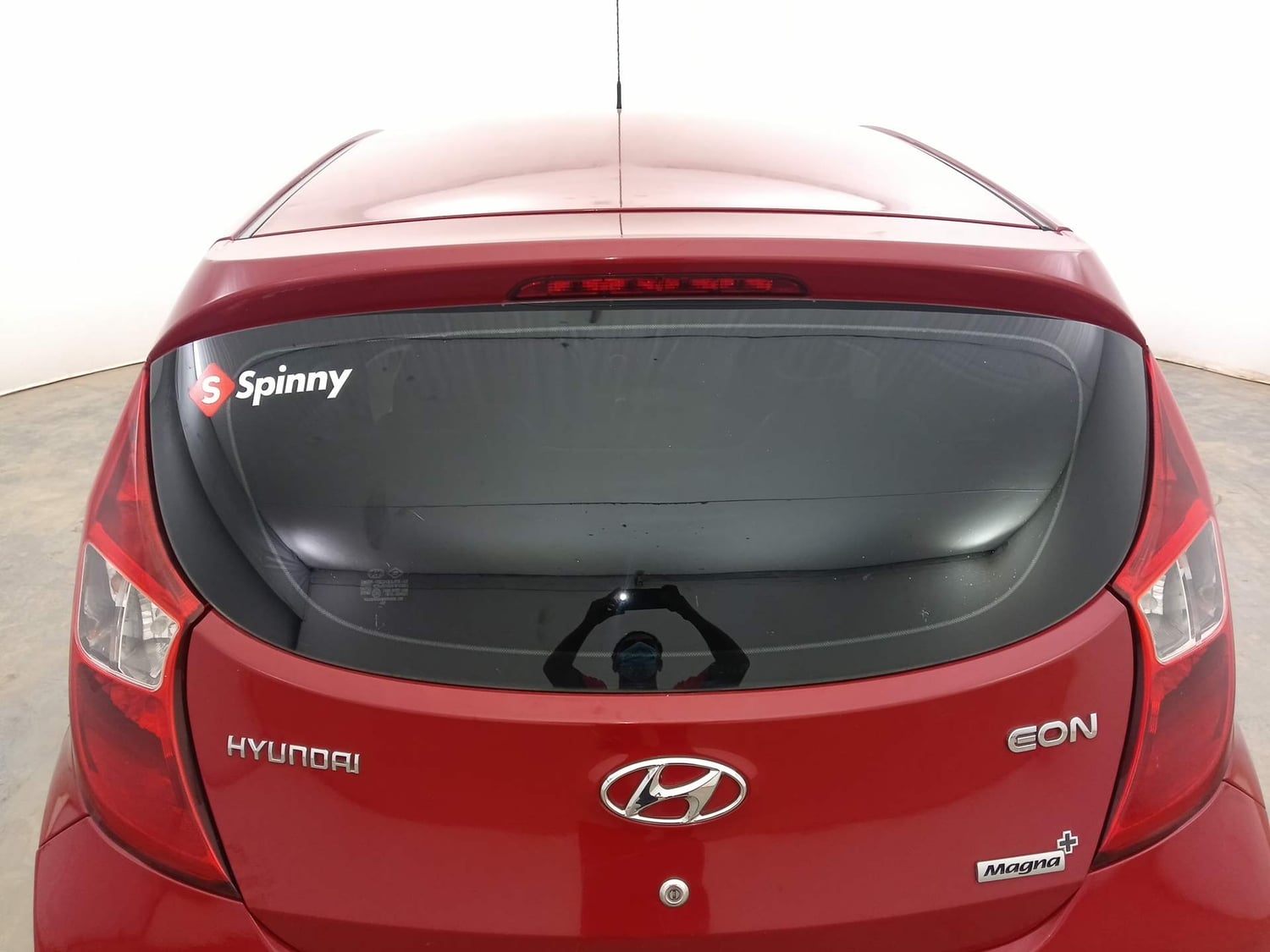 Used 2015 Hyundai Eon Magna + Petrol Manual exterior BACK WINDSHIELD VIEW
