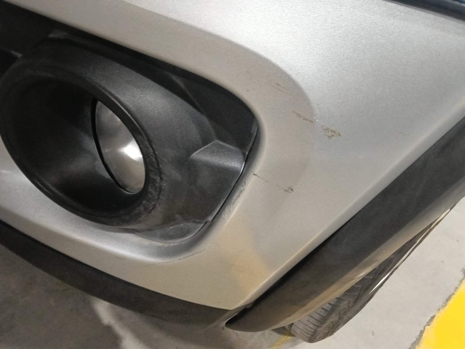 Used 2016 Renault Kwid RXT Petrol Manual dents MINOR SCRATCH