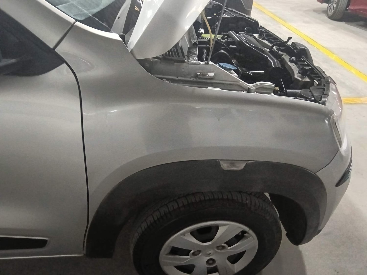 Used 2016 Renault Kwid RXT Petrol Manual dents MINOR DENT