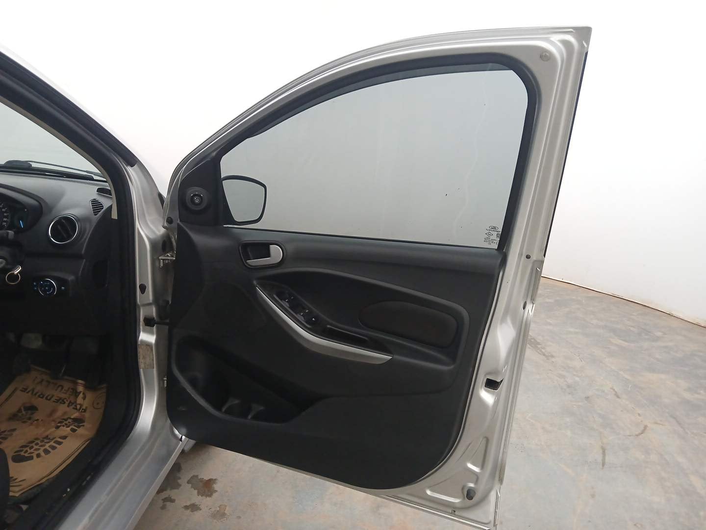 Used 2016 Ford Figo Trend 1.2 Ti-VCT Petrol Manual interior RIGHT FRONT DOOR OPEN VIEW