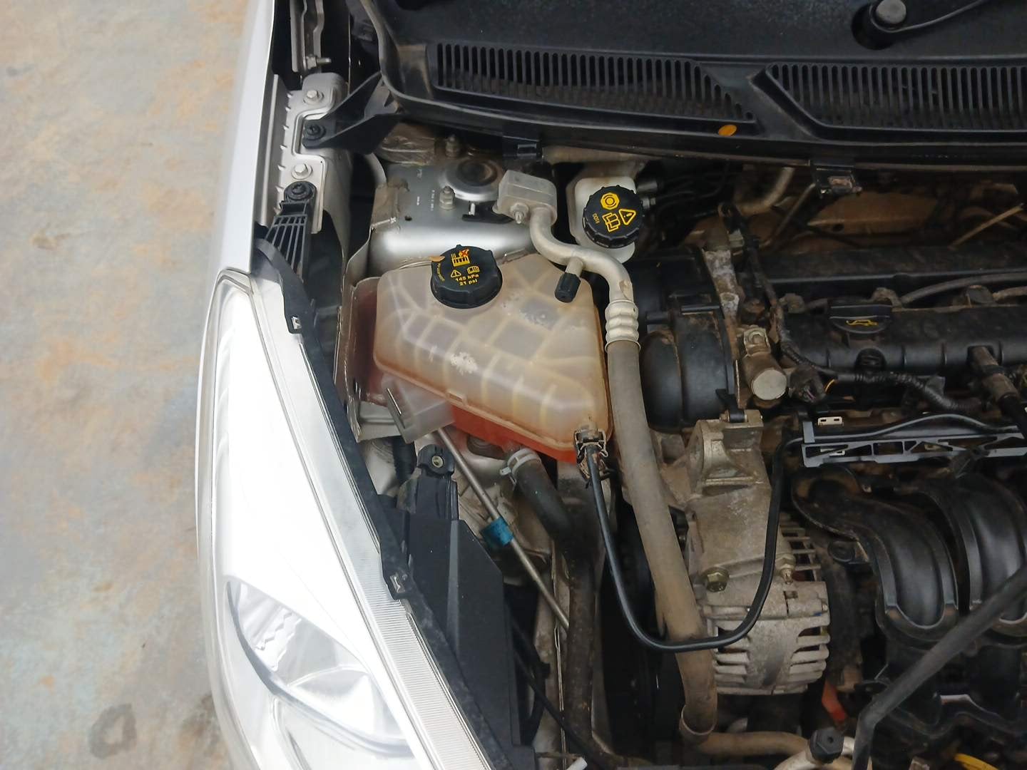 Used 2016 Ford Figo Trend 1.2 Ti-VCT Petrol Manual engine ENGINE RIGHT SIDE VIEW