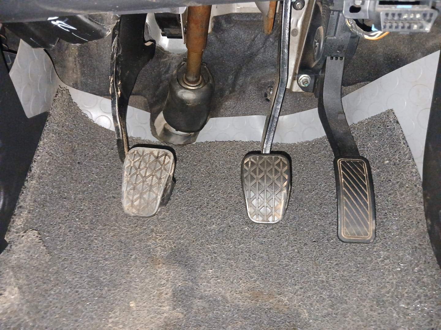 Used 2016 Ford Figo Trend 1.2 Ti-VCT Petrol Manual interior PEDALS VIEW