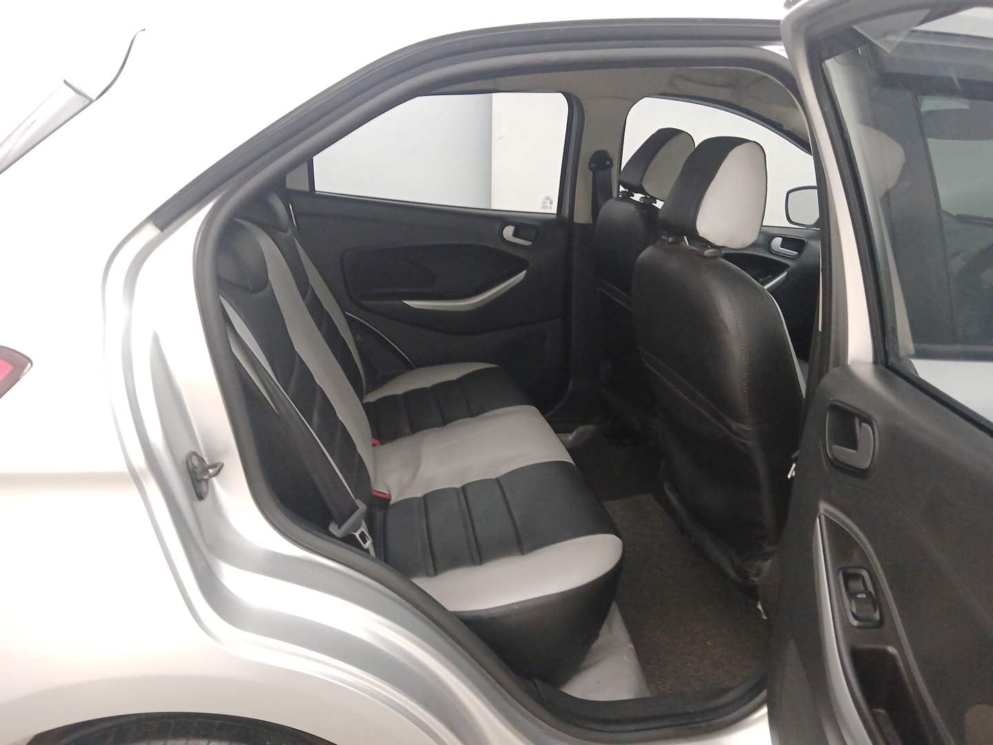 Used 2016 Ford Figo Trend 1.2 Ti-VCT Petrol Manual interior RIGHT SIDE REAR DOOR CABIN VIEW