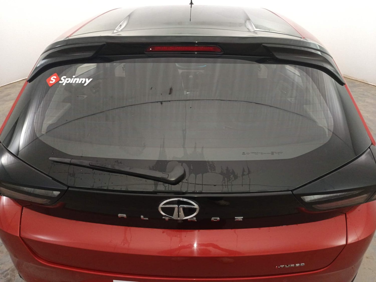 Used 2021 Tata Altroz XZ i-Turbo Petrol Petrol Manual exterior BACK WINDSHIELD VIEW