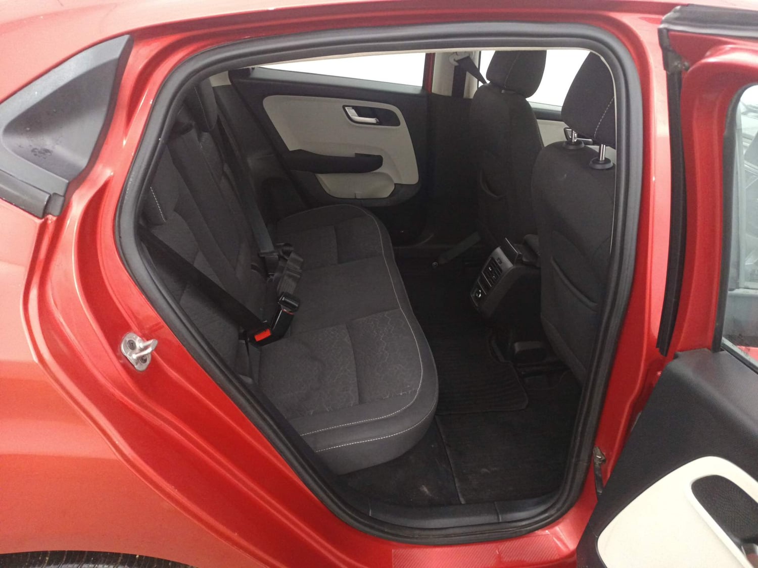 Used 2021 Tata Altroz XZ i-Turbo Petrol Petrol Manual interior RIGHT SIDE REAR DOOR CABIN VIEW