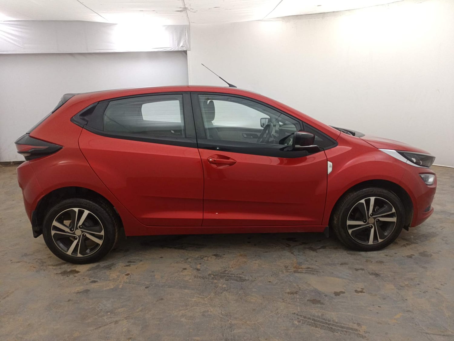 Used 2021 Tata Altroz XZ i-Turbo Petrol Petrol Manual exterior RIGHT SIDE VIEW