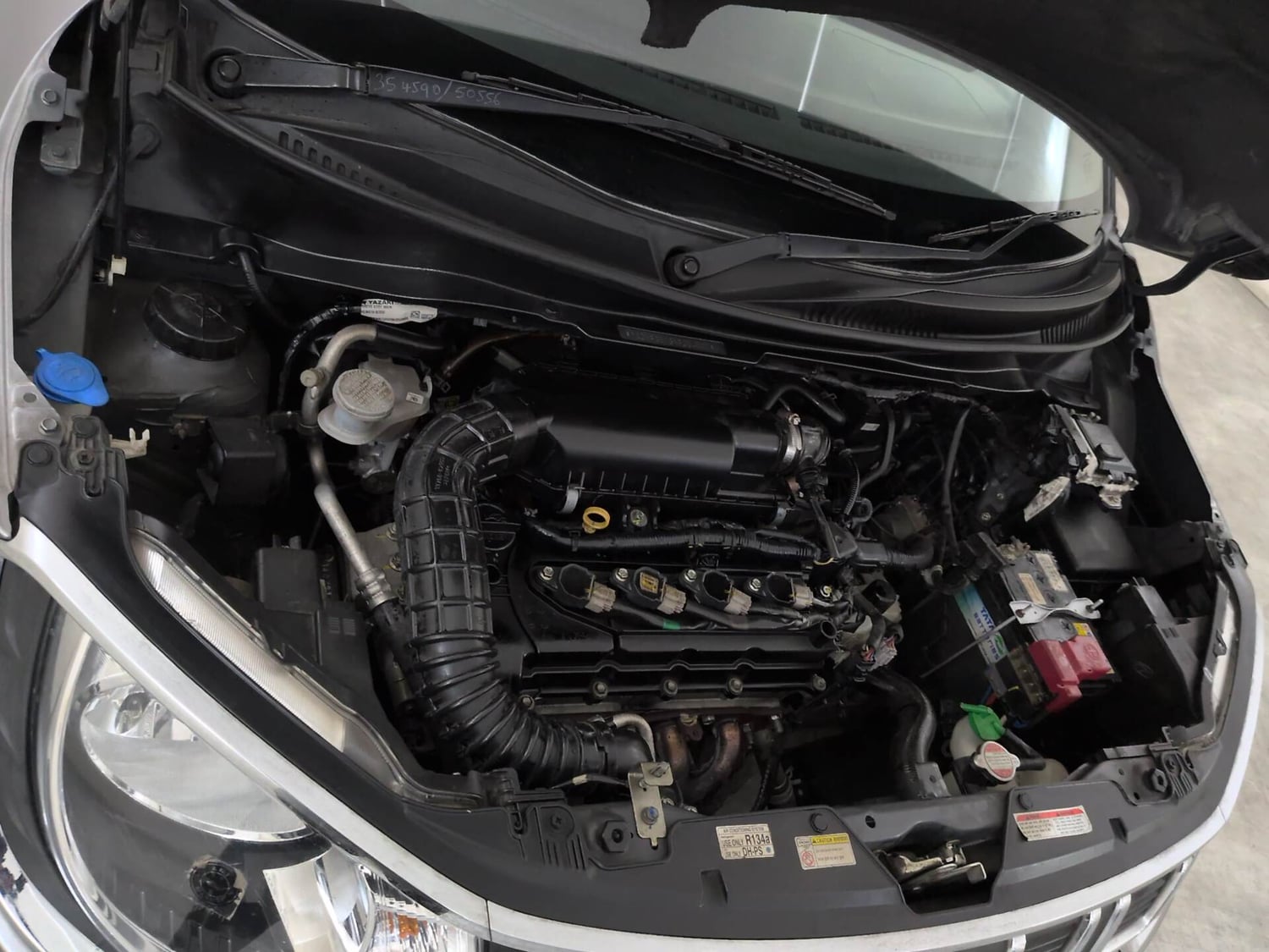 Used 2022 Maruti Suzuki Ignis Zeta 1.2 AMT Petrol Automatic engine ENGINE RIGHT SIDE VIEW