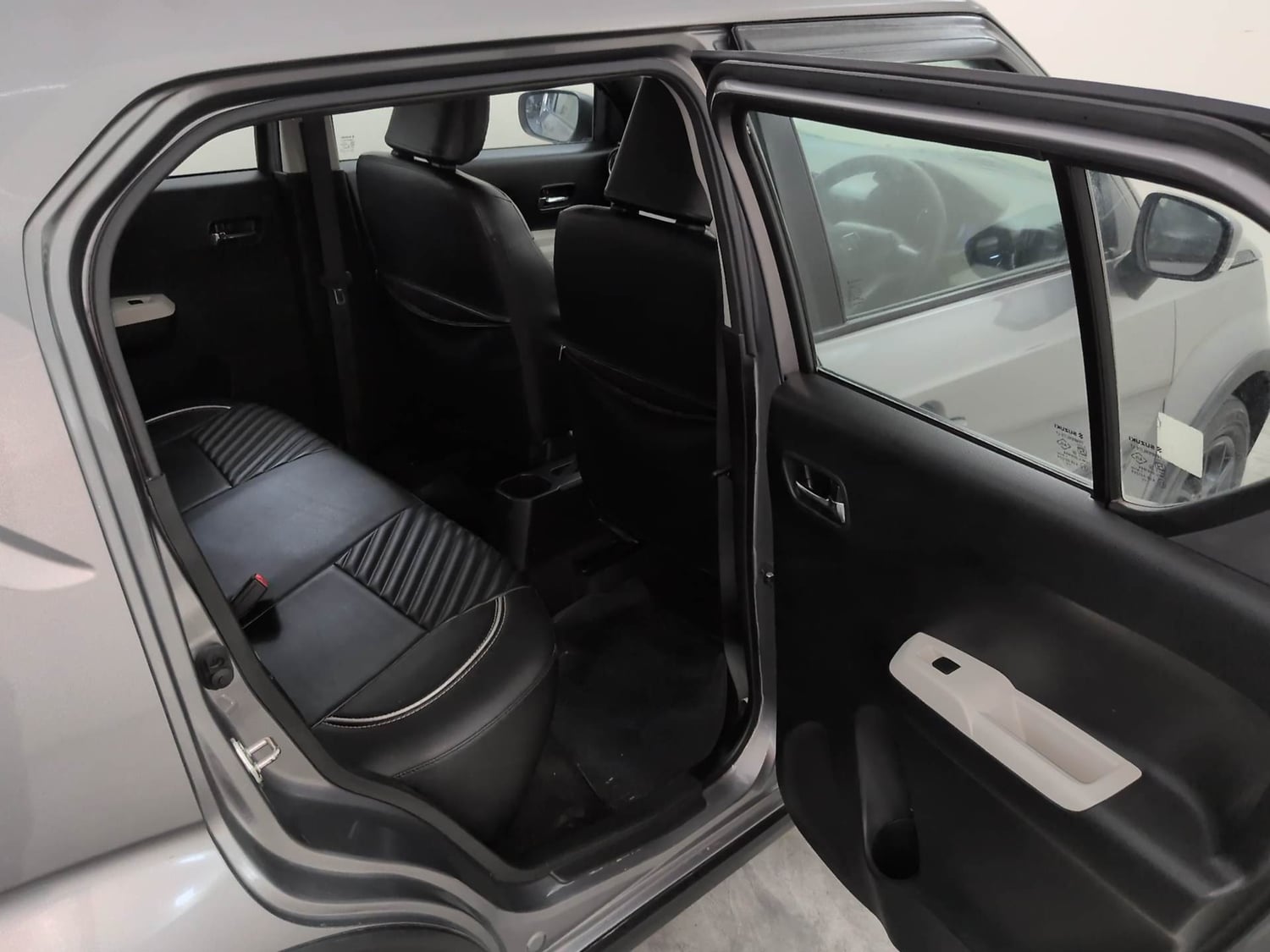 Used 2022 Maruti Suzuki Ignis Zeta 1.2 AMT Petrol Automatic interior RIGHT SIDE REAR DOOR CABIN VIEW